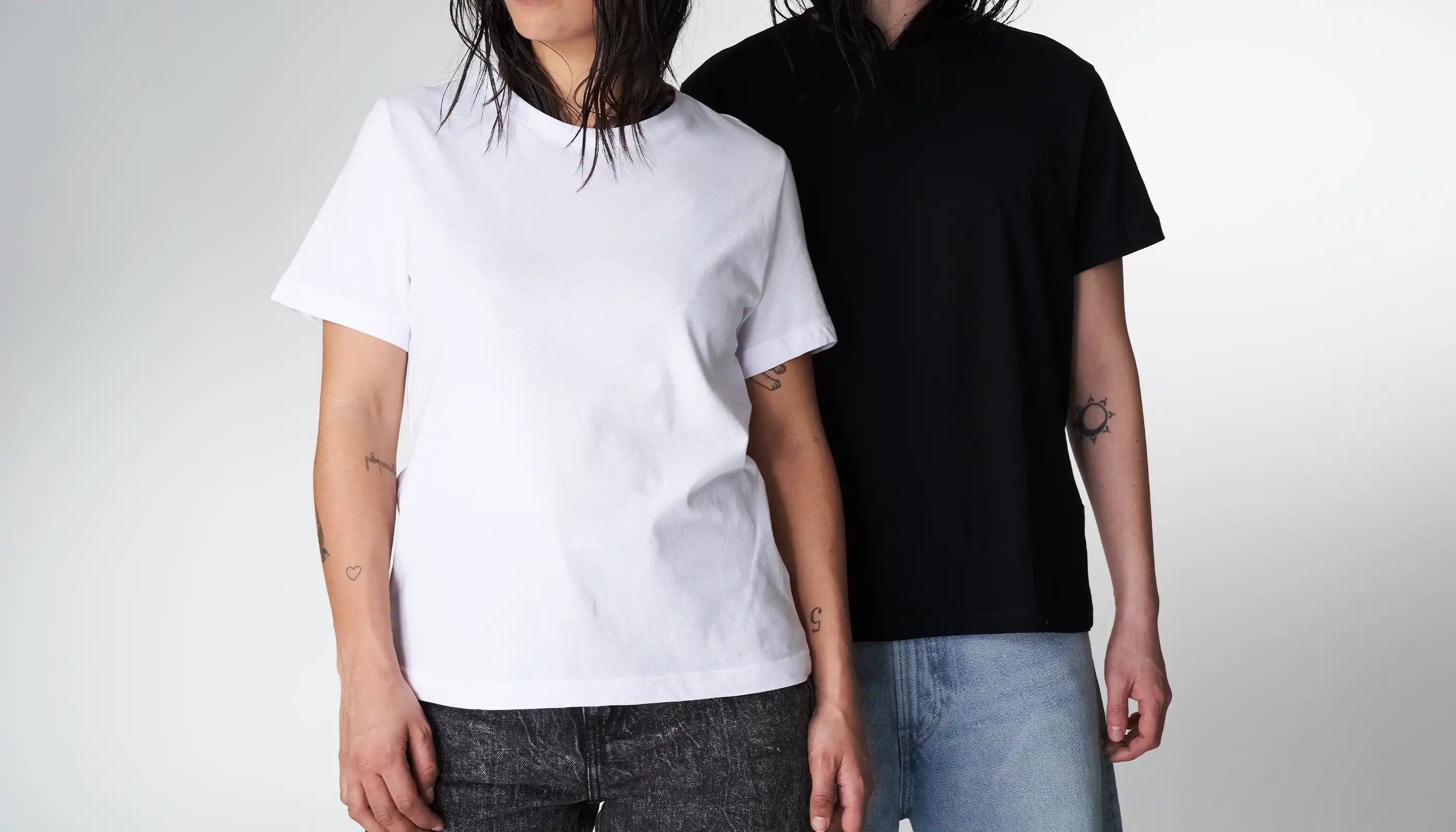 School Merch erbjuder en premium-kollektion som presenterar högkvalitativa produkter.